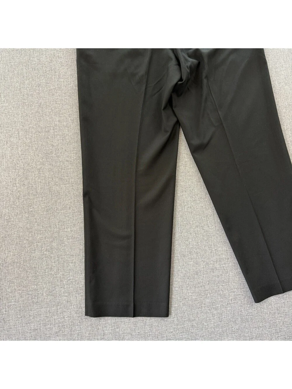 Van Heusen Dress Pants Mens 36x30 Black Flat Front Slacks Classic